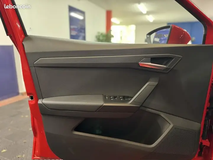 Seat Ibiza 2023 photo 5