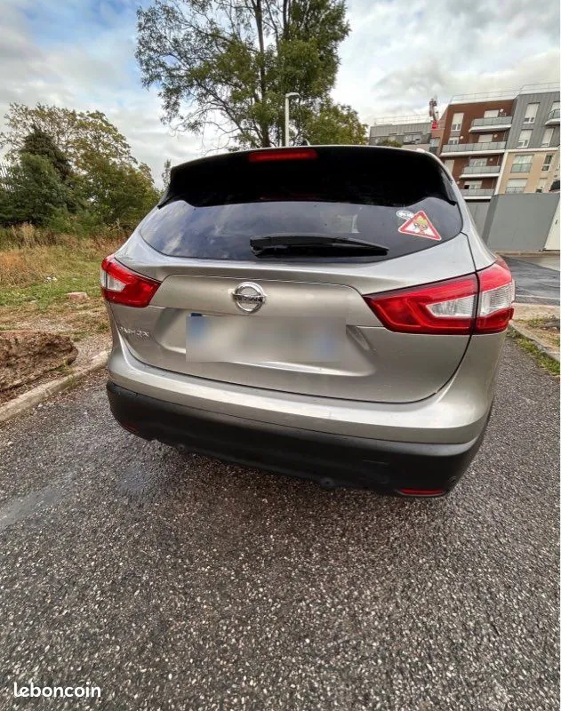 Nissan Qashqai 2015 photo 3