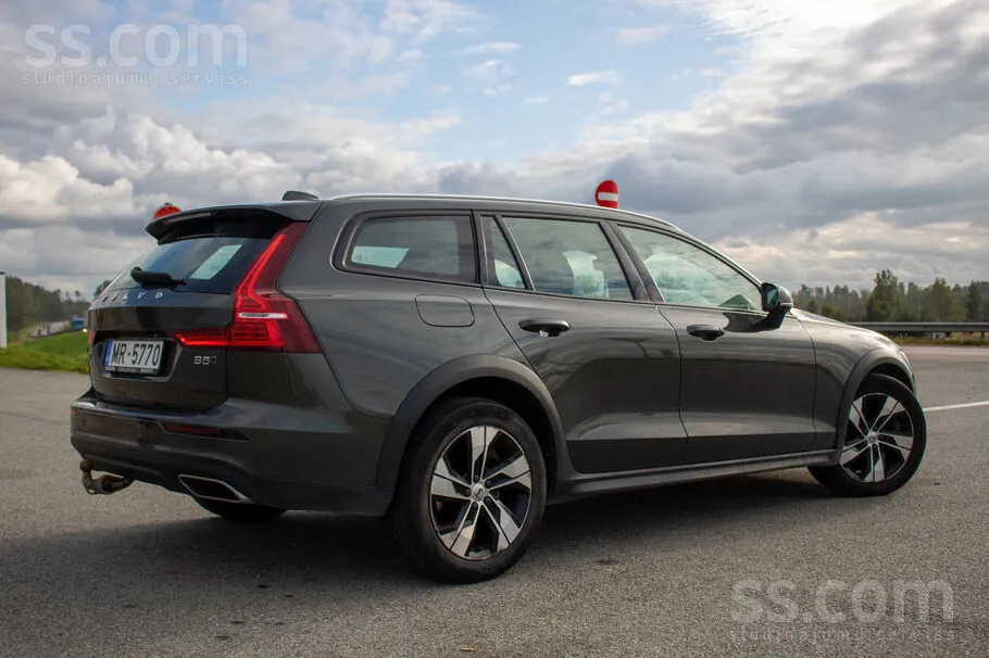 Volvo V60 2020 photo 4