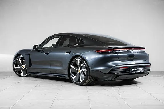 Porsche Taycan Turbo 2020 photo 5