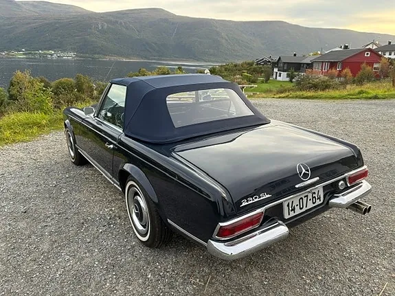 Mercedes-Benz 230 Sl 1967 photo 4