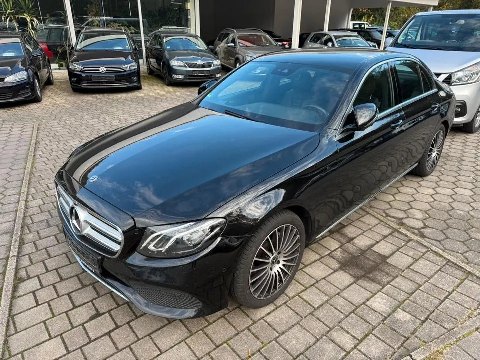 Mercedes-Benz E