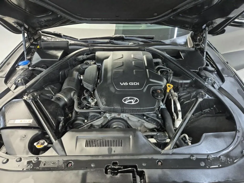 Genesis G80 2015 photo 5