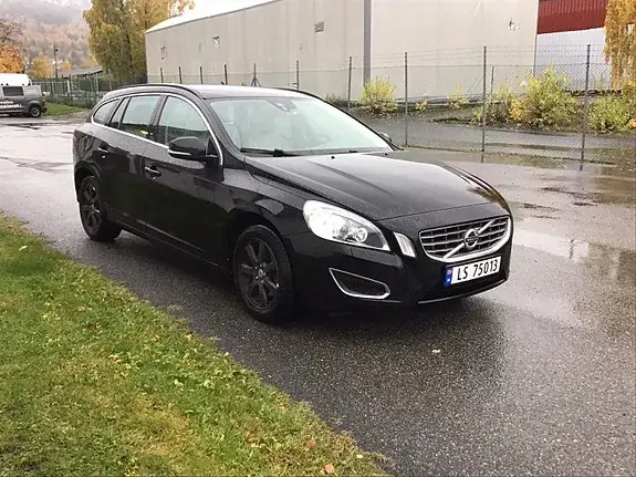 Volvo V60 2011 photo 2