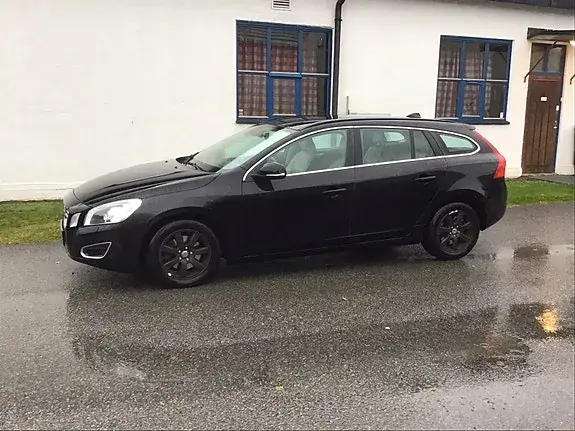 Volvo V60 2011 photo 3