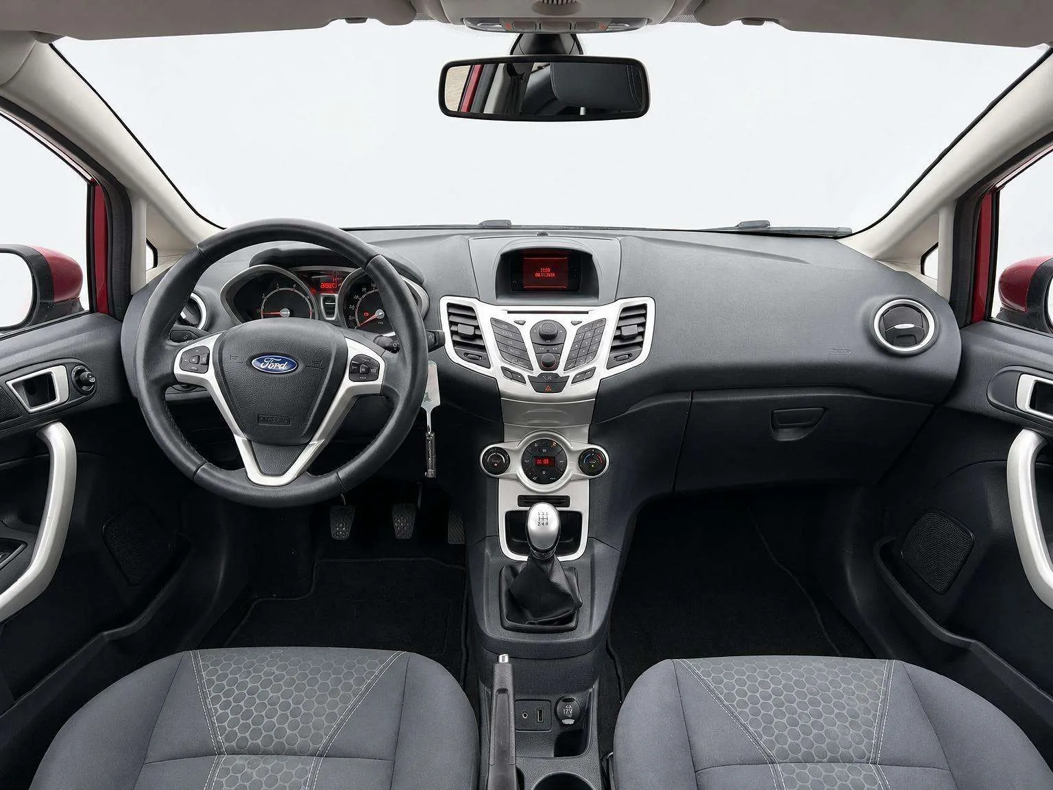 Ford Fiesta 2012 photo 2