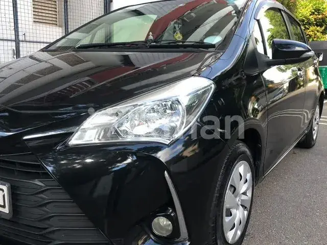 Toyota Vitz 2018 photo 3