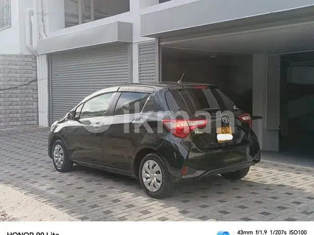 Toyota Vitz 2018 photo 5
