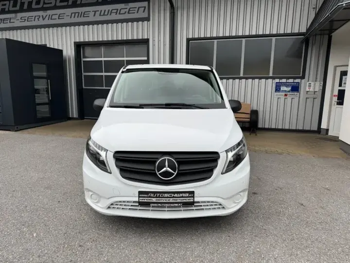 Mercedes-Benz Vito 2024 photo 2