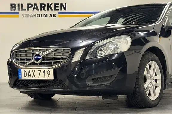 Volvo V60 2013 photo 2