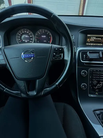 Volvo V60 2012 photo 4