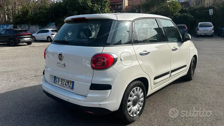 Fiat 500L 2019 photo 2
