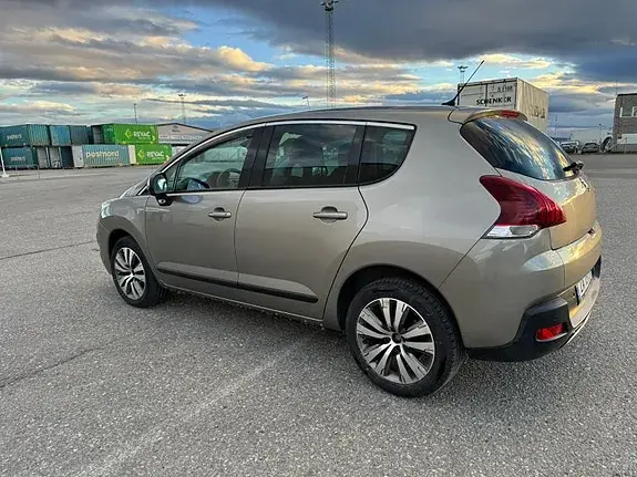 Peugeot 3008 2015 photo 5