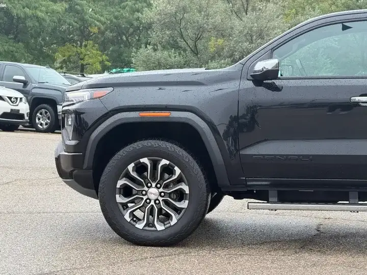 GMC Canyon 2023 photo 3