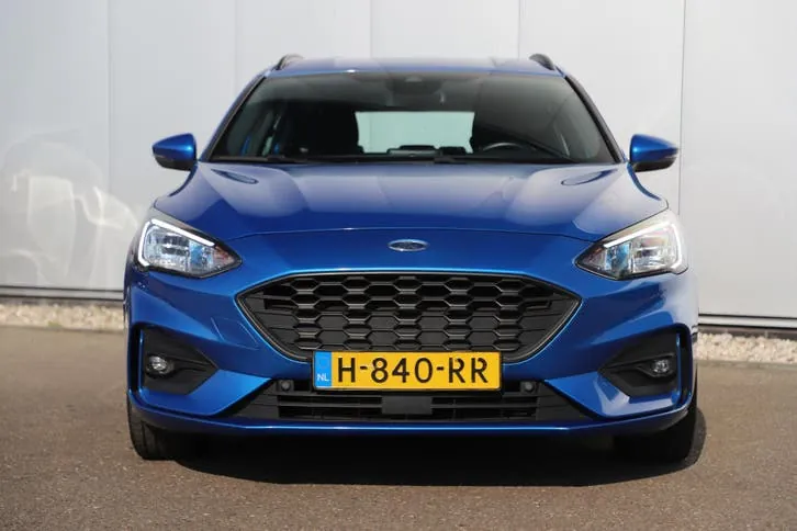 Ford Focus 2020 photo 2