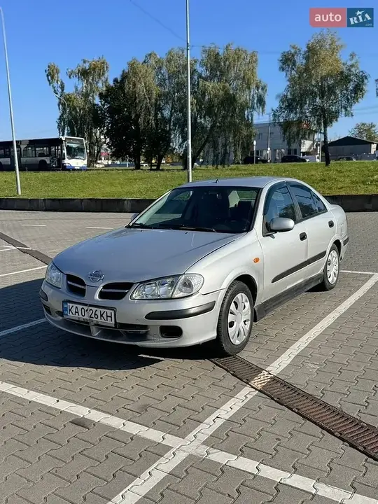 Nissan Almera