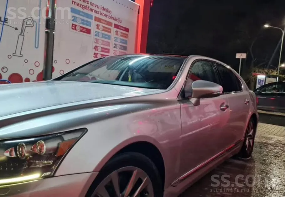 Lexus Ls 2013 photo 3