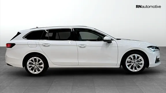 Skoda Superb 2025 photo 5