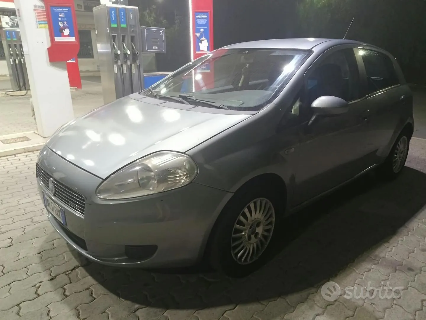 Fiat Grande Punto 2007 photo 2