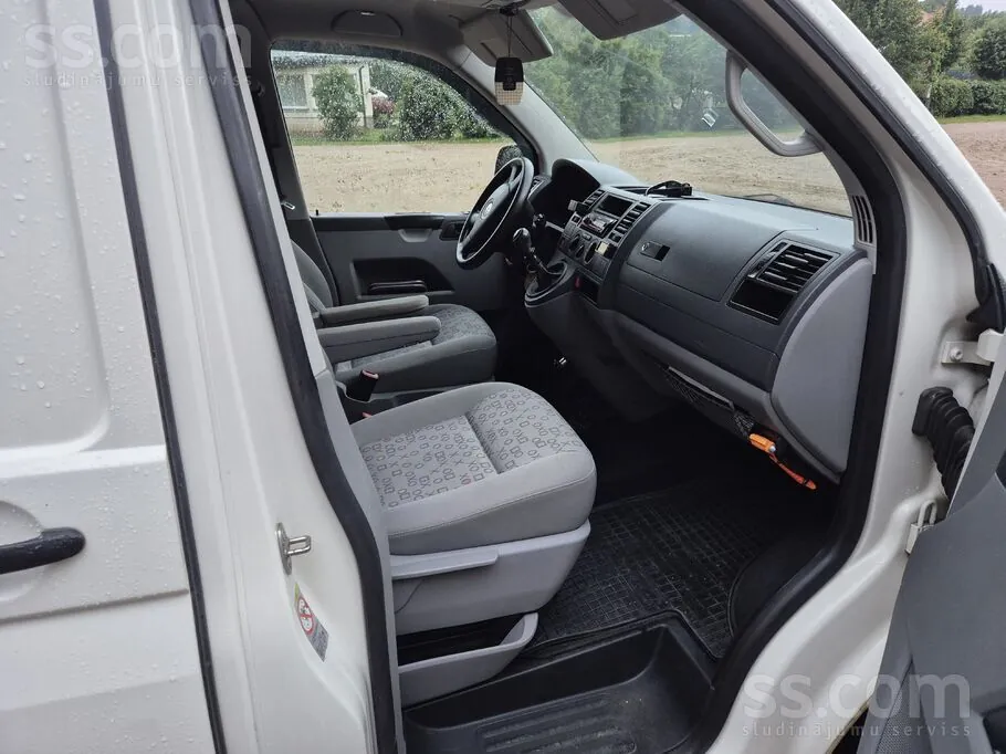Volkswagen T5 2008 photo 5