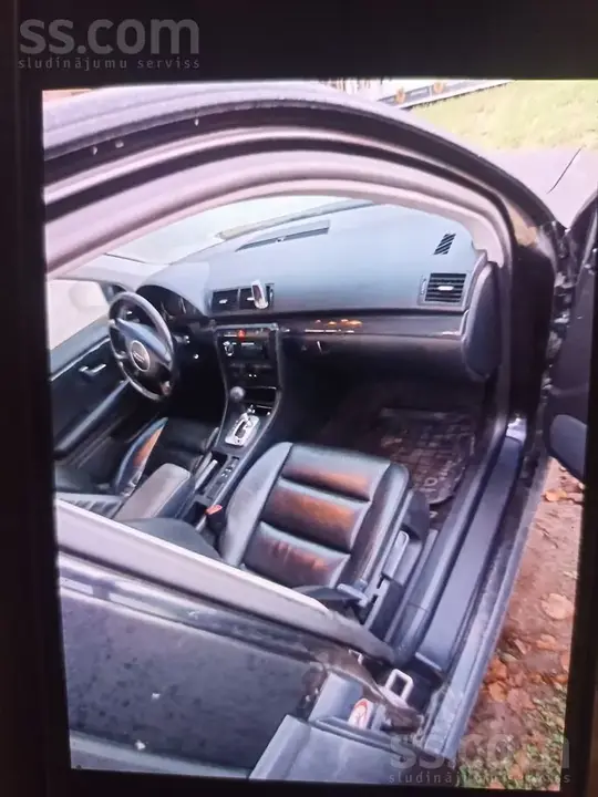 Audi A4 2002 photo 4