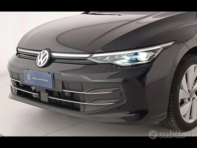 Volkswagen Golf 2025 photo 5