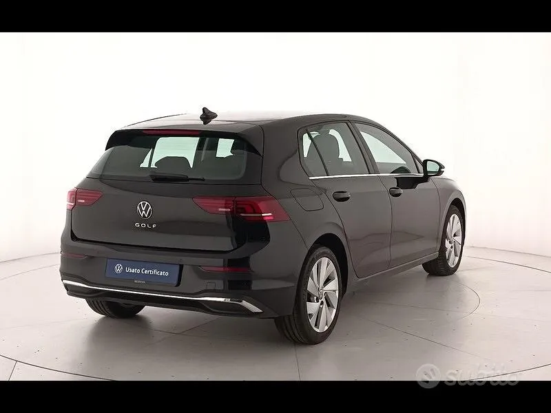 Volkswagen Golf 2025 photo 3