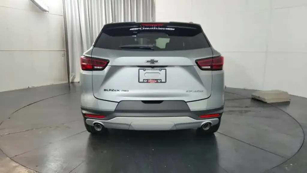Chevrolet Blazer 2026 photo 3