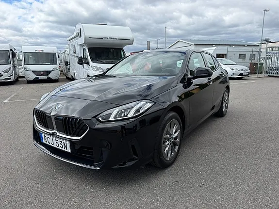 BMW 120I 2026 photo 3