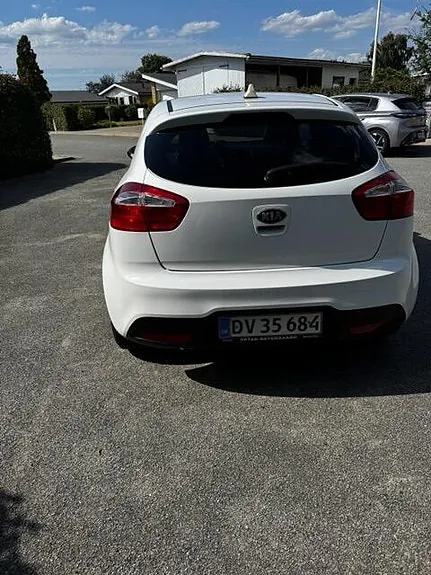 Kia Rio 2014 photo 5