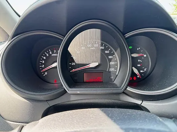 Kia Rio 2014 photo 2