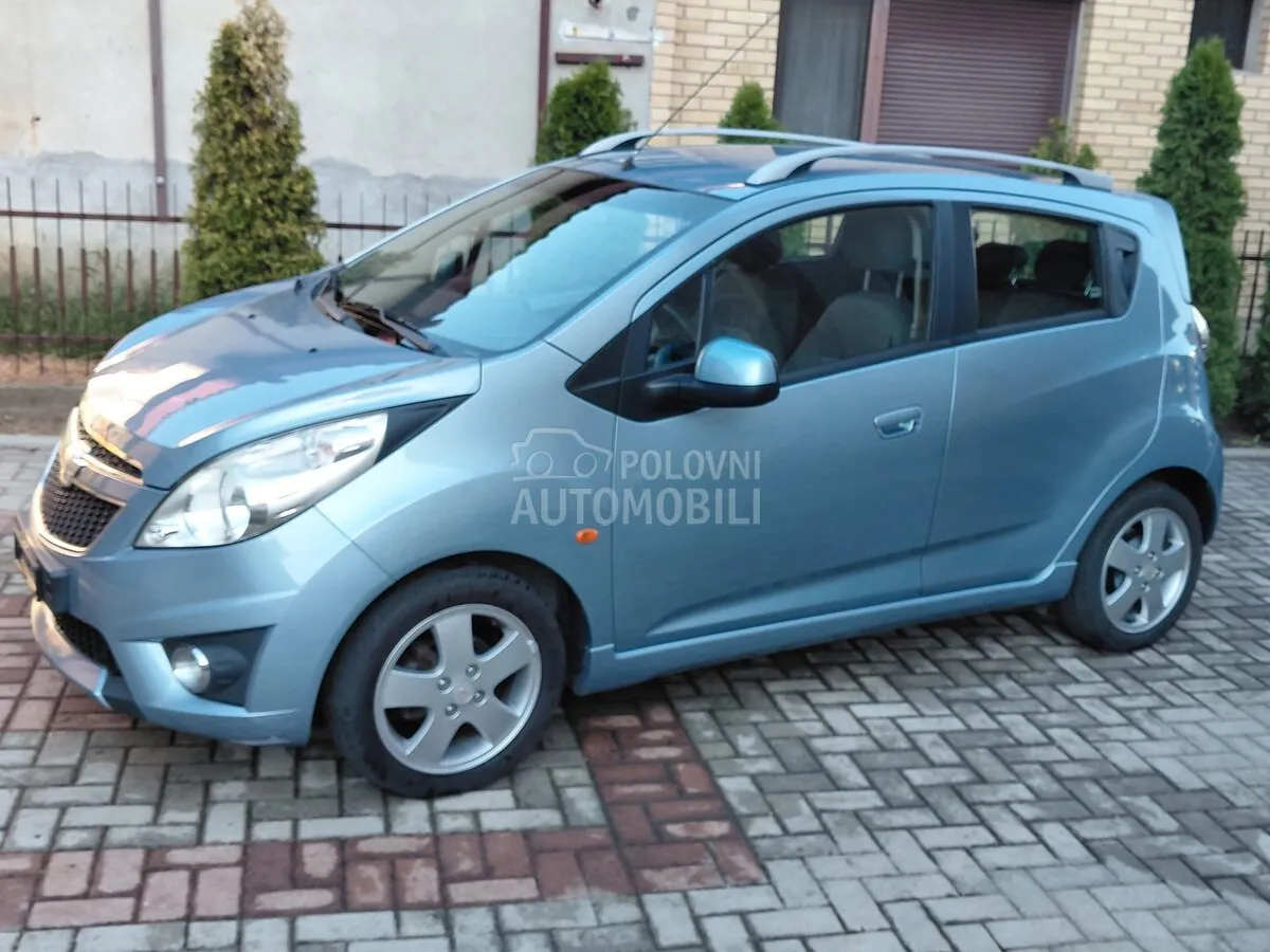 Chevrolet Spark 2012 photo 2