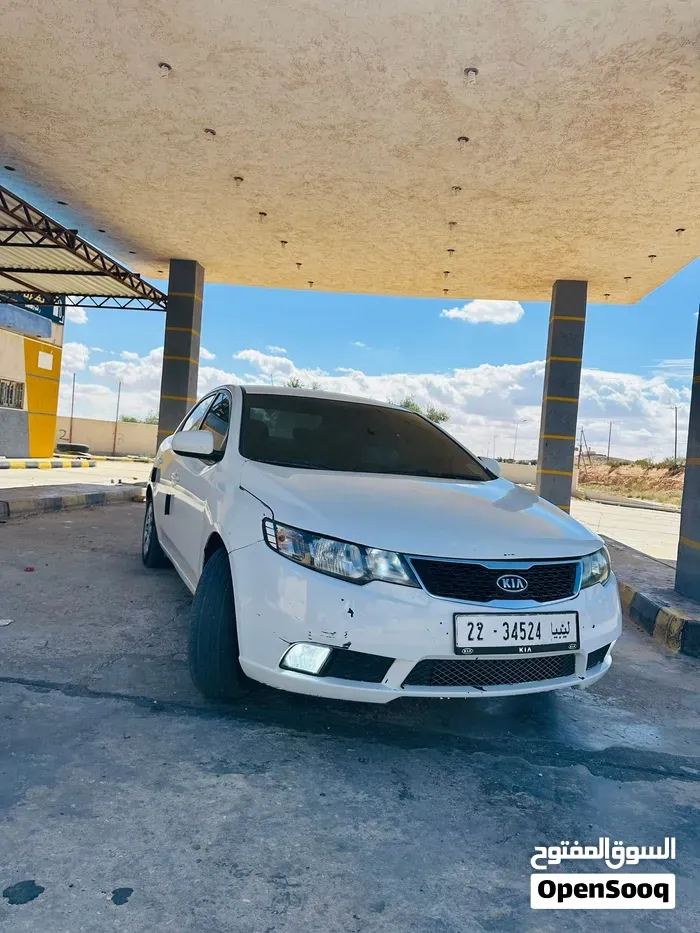 Kia Forte 2012 photo 2