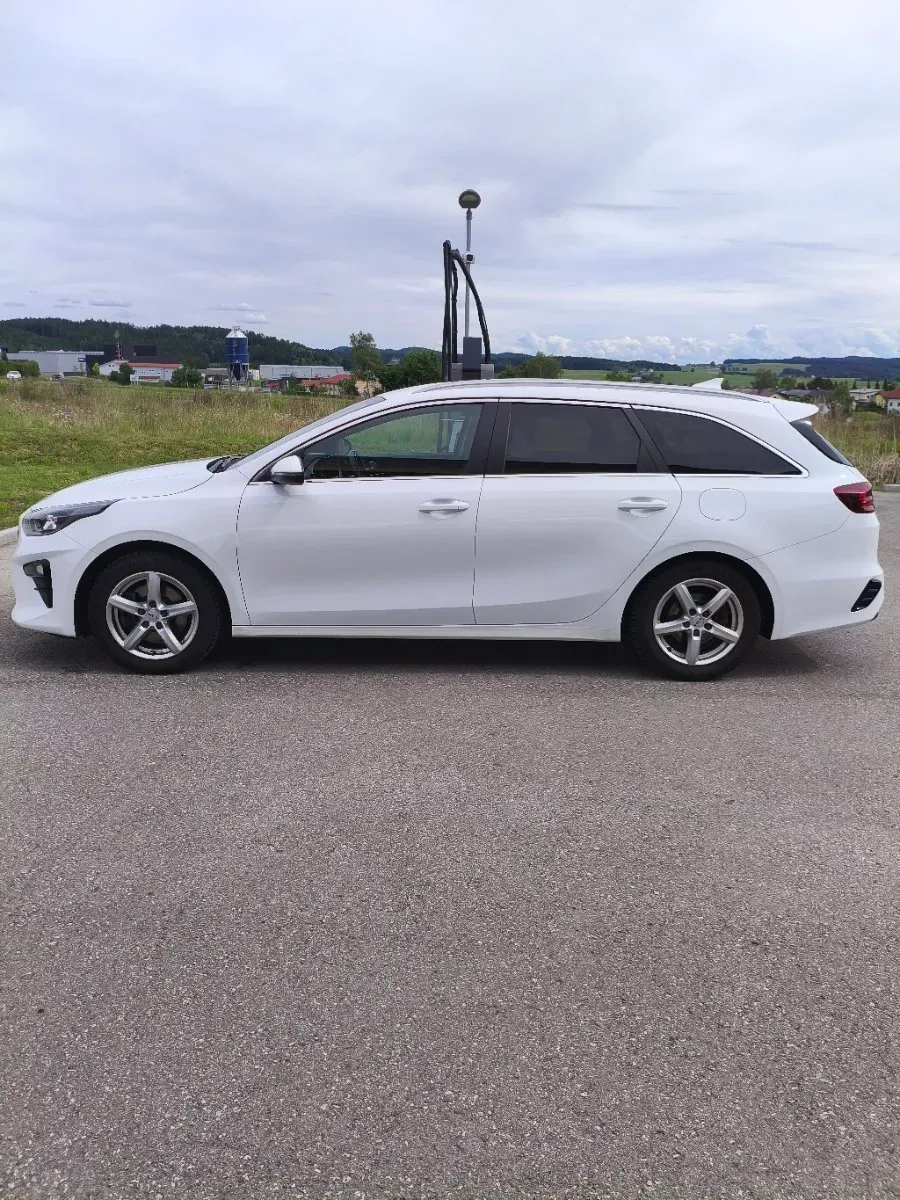 Kia Ceed 2021 photo 3