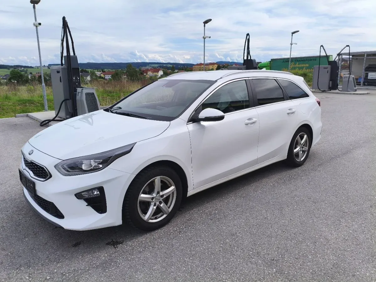 Kia Ceed 2021 photo 2