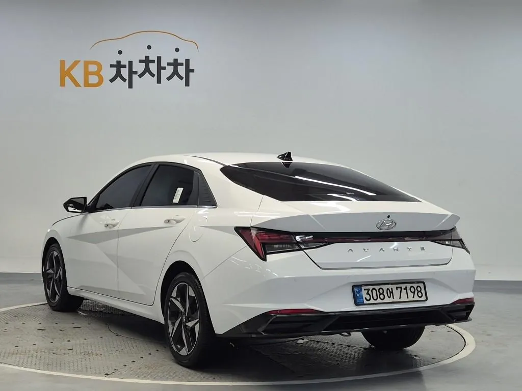 Hyundai Avante 2022 photo 2