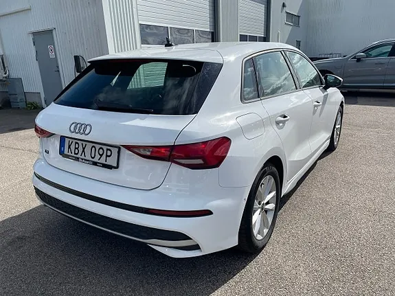 Audi A3 2024 photo 3