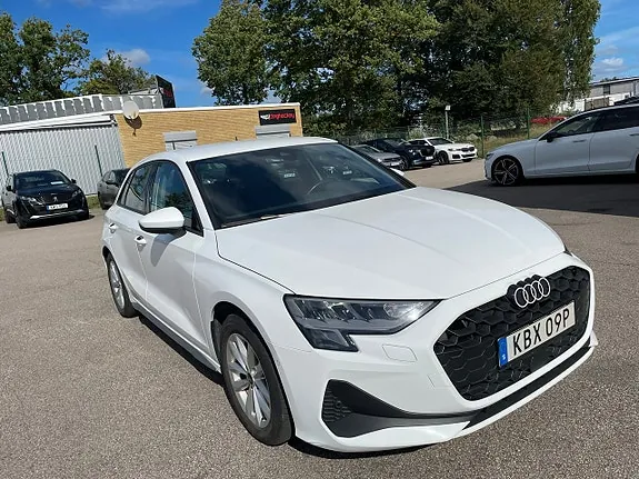 Audi A3 2024 photo 2
