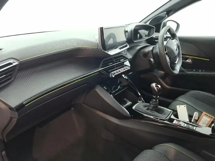 Peugeot 208 2026 photo 5
