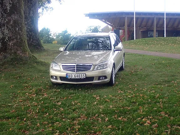 Mercedes-Benz C200 D 2010 photo 3