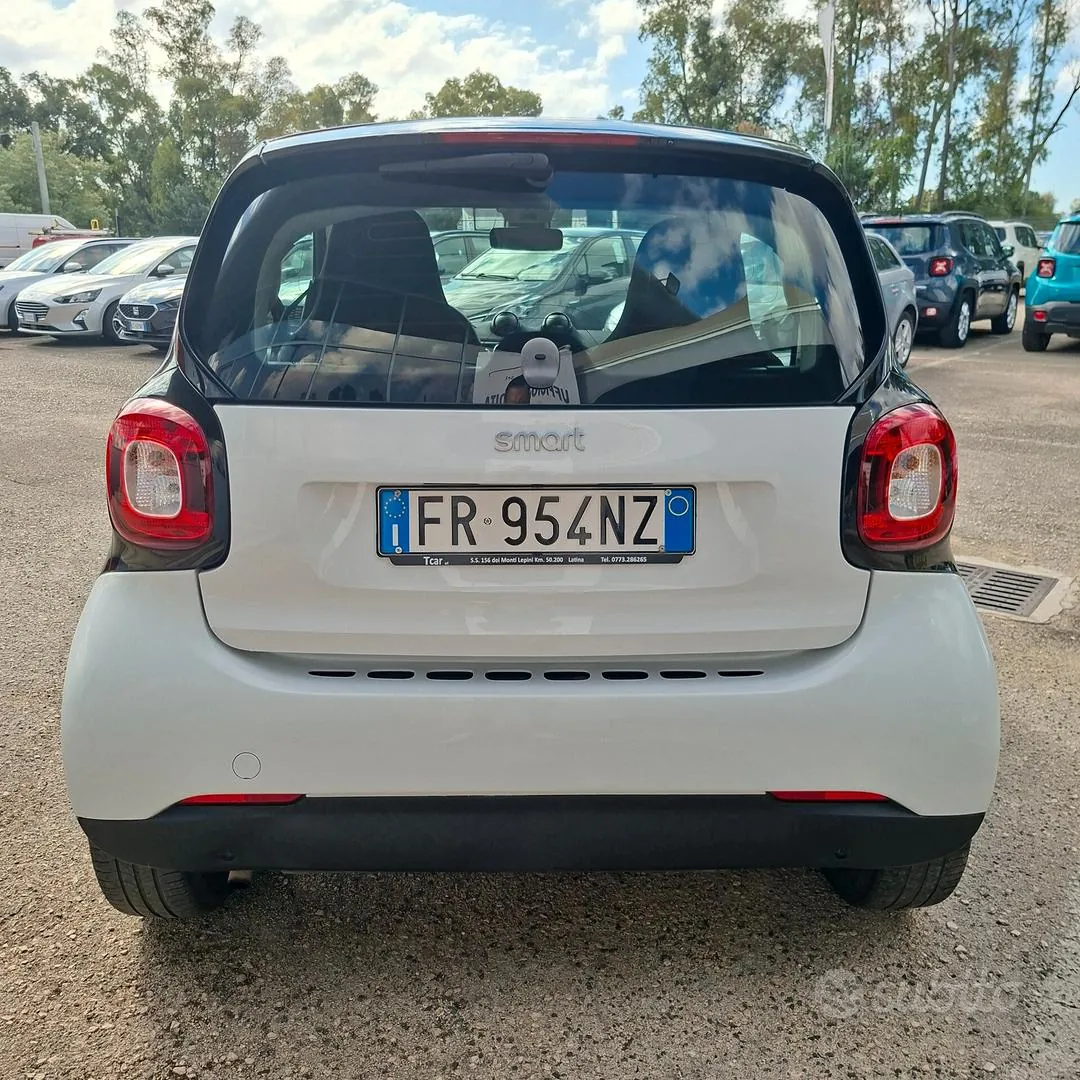Smart Fortwo 2018 photo 4