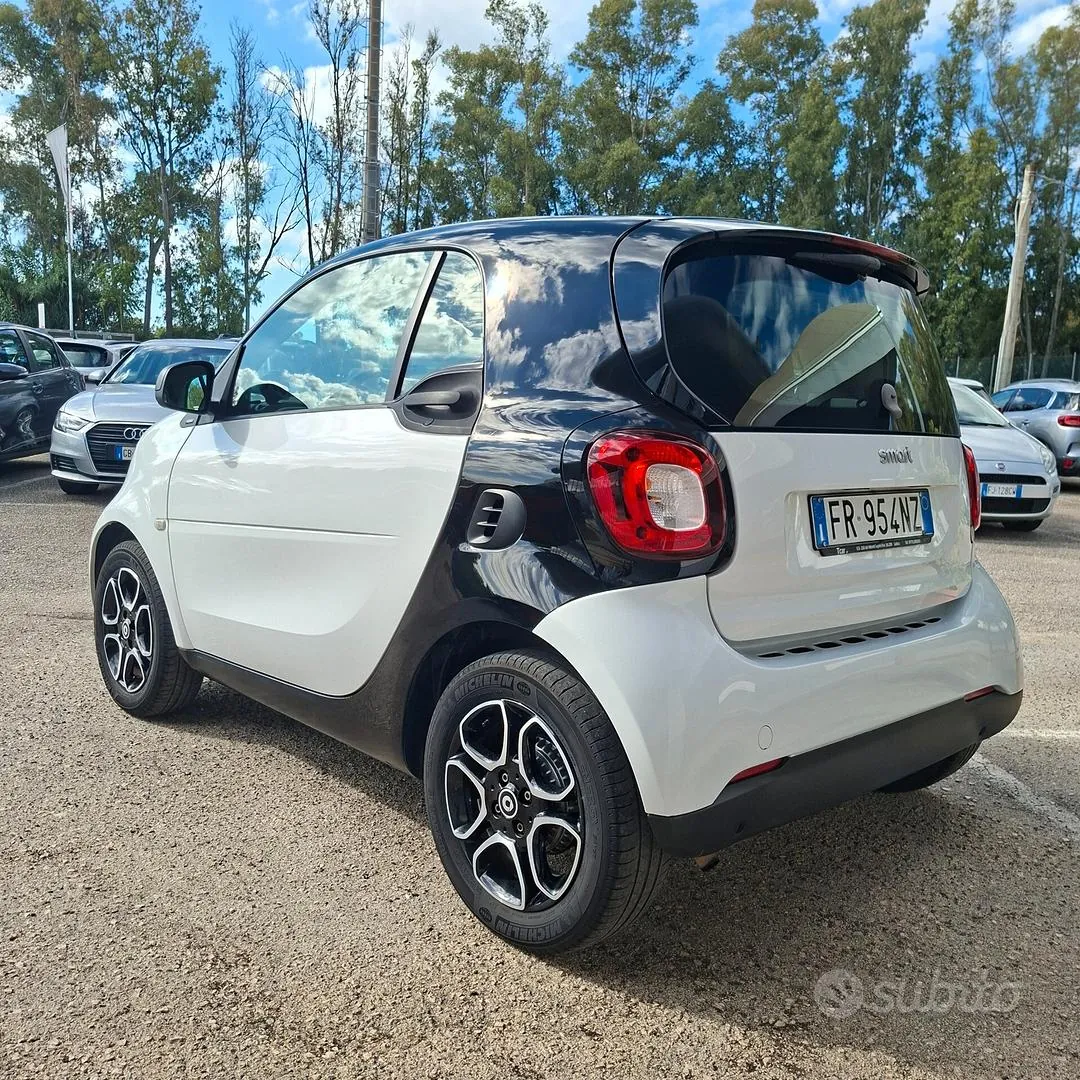 Smart Fortwo 2018 photo 5