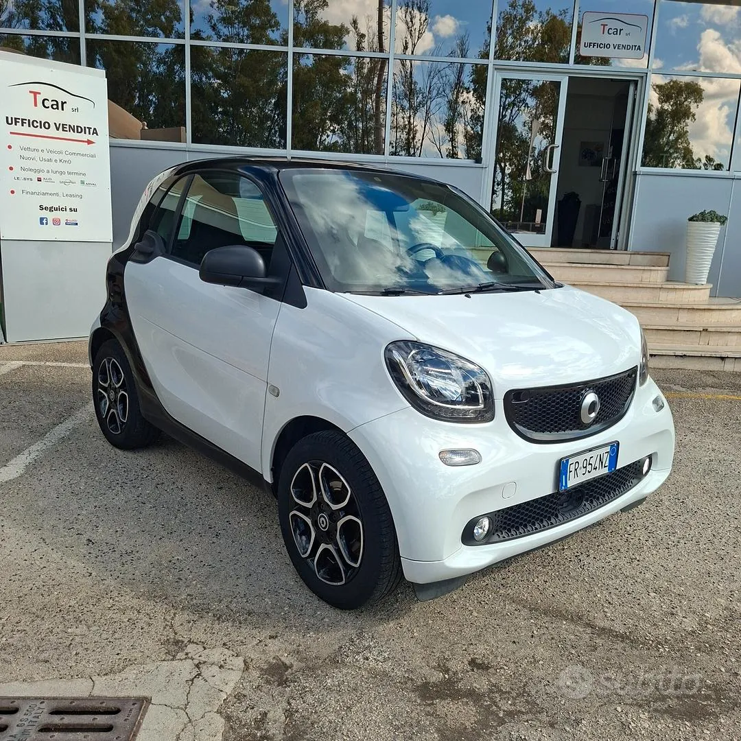 Smart Fortwo 2018 photo 2