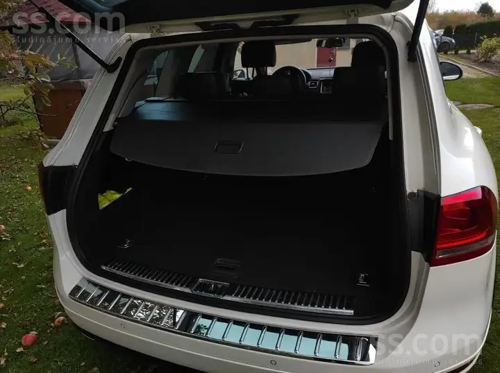 Volkswagen Touareg 2011 photo 4