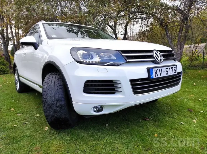 Volkswagen Touareg 2011 photo 2