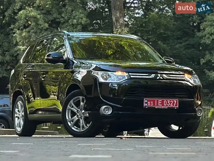 Mitsubishi Outlander 2013 photo 4