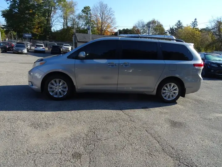 Toyota Sienna