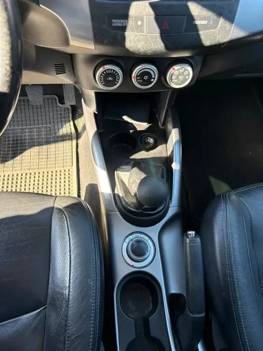 Mitsubishi Outlander 2008 photo 3