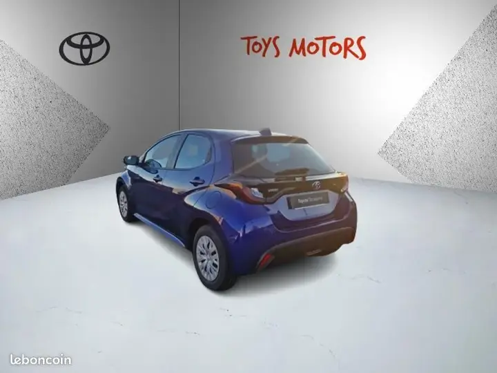 Toyota Yaris 2023 photo 4