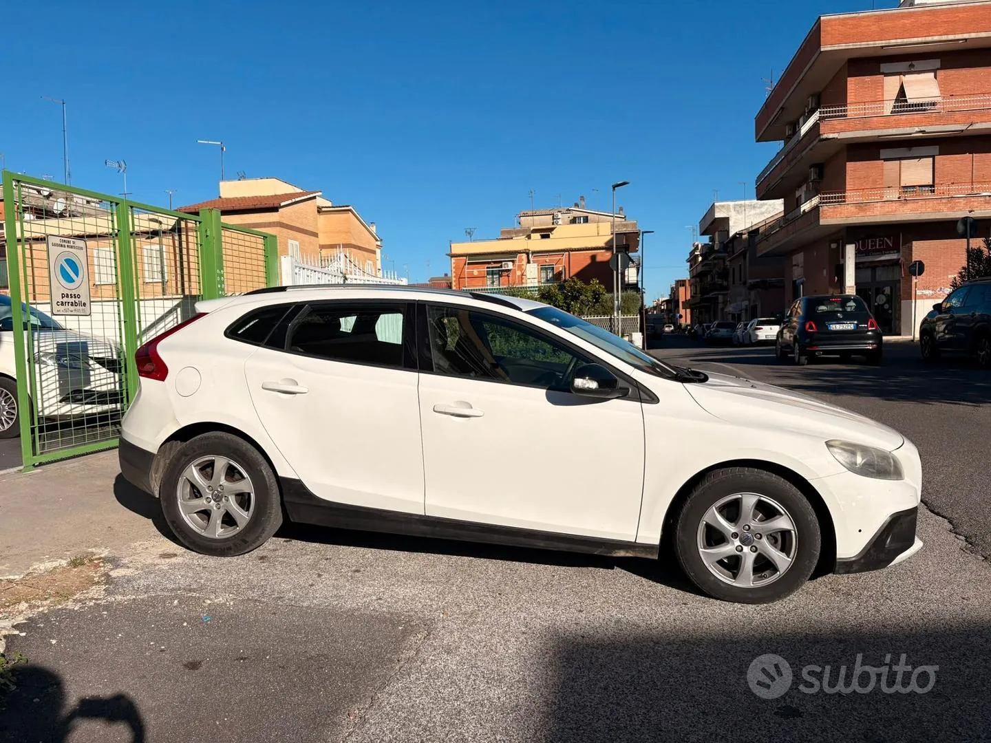 Volvo V40 2013 photo 3